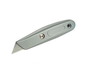 Нож макетен 18 мм с метален водач WERT